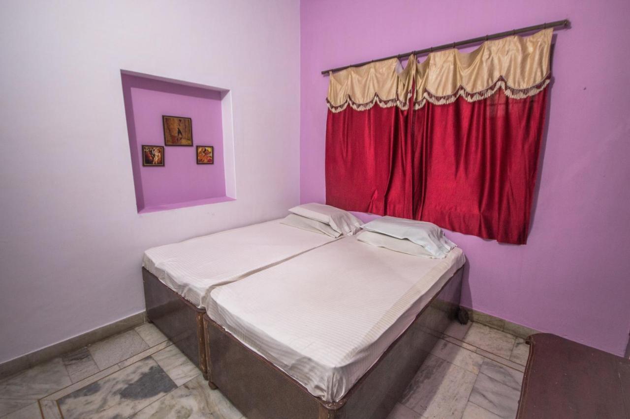 Friends Guest House & Hostel Agra  Exterior foto